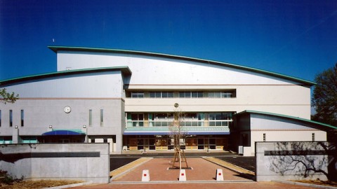 教育施設 塩尻西小学校外観西面全景